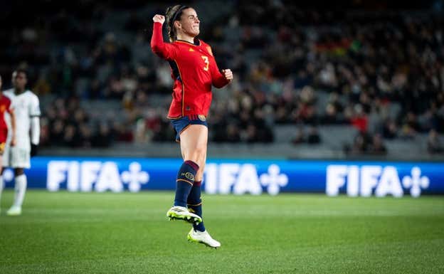 Tere Abelleira celebrando su gol.  RFEF