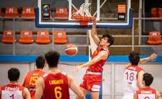 Hugo González, la joya juvenil del Madrid, firma un recital (22+12) para meter a España en la lucha por las medallas