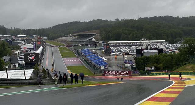 Spa-Francorchamps y la lluvia, una combinación que preocupa: «Conduces completamente a ciegas»