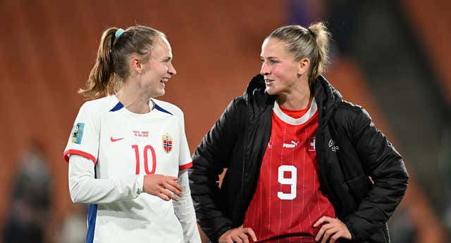 Los ojeadores del Manchester United y del Arsenal, espectadores de lujo del Suiza – Noruega
