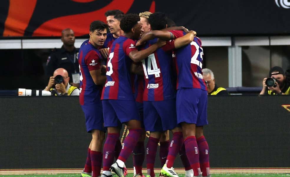 El cuadrado de Xavi destruye el rombo de Ancelotti