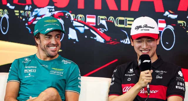 El pionero chino de la F1 que soñó con ser Fernando Alonso: «Schumacher era imbatible y Fernando me inspiró»