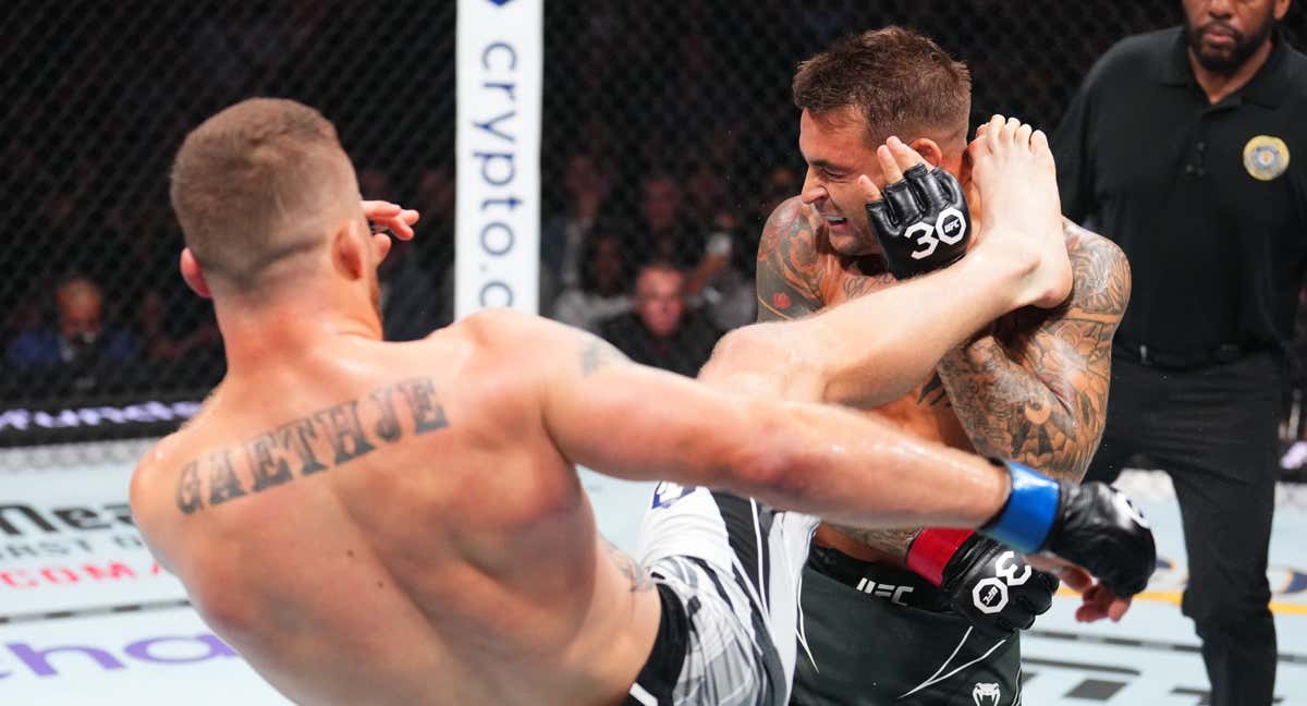 Momento en el que Justin Gaethje noque a Dustin Poirier en el combate estelar del UFC 291.