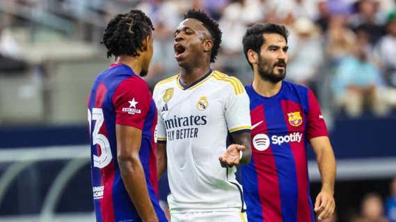Vinicius se lamenta del penalti fallado en el amistoso ante el FC Barcelona. /Reuters