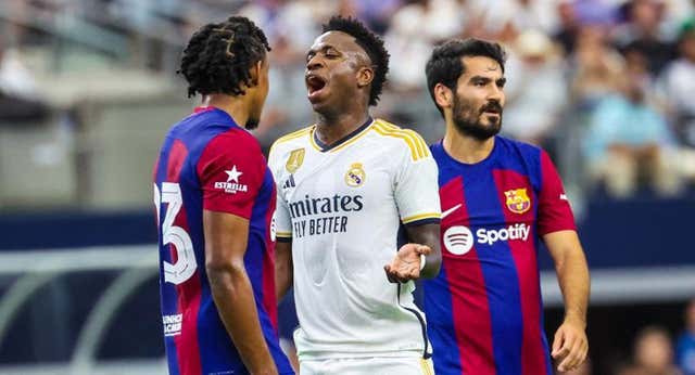 Vinicius tiene que aprender a jugar de delantero, pero como extremo continúa siendo un cañón