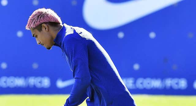 Los nervios de Julián Araujo antes de fichar por el Barça: «Tómatelo como un aprendizaje»
