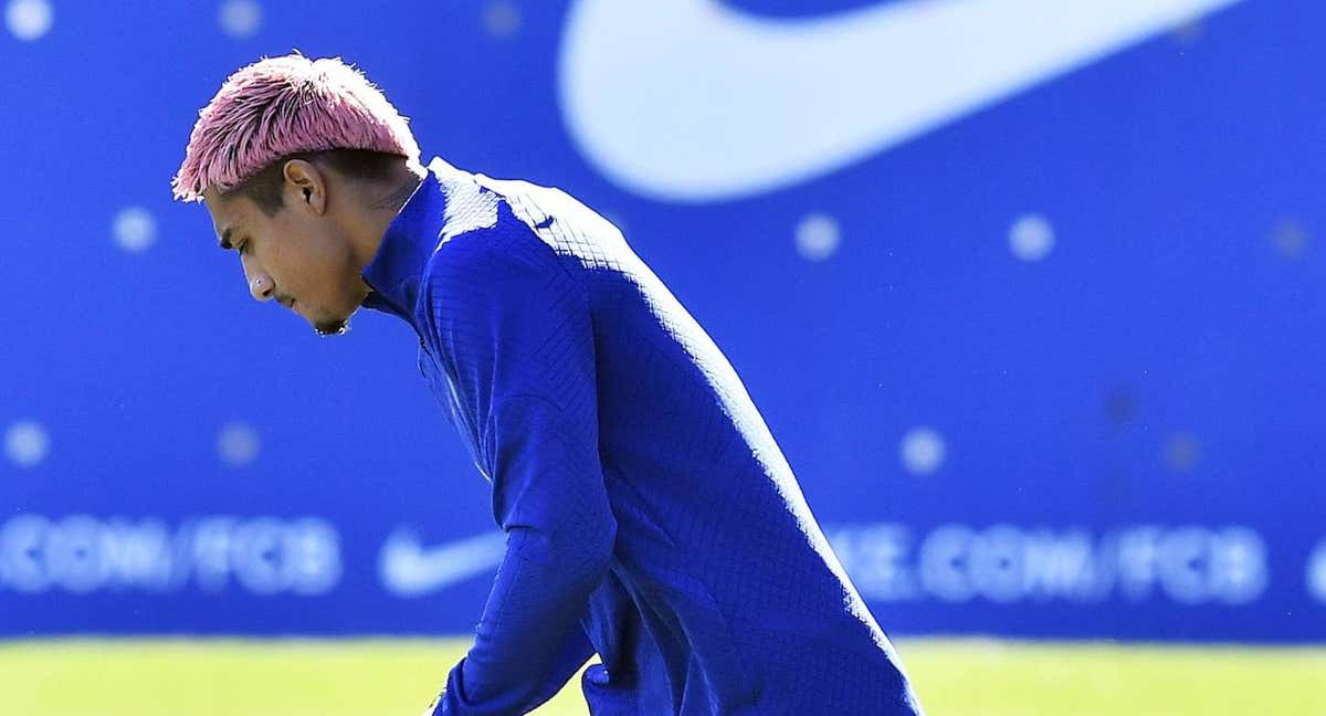 Julián Araujo en un entrenamiento en la ciudad deportiva del Barça.