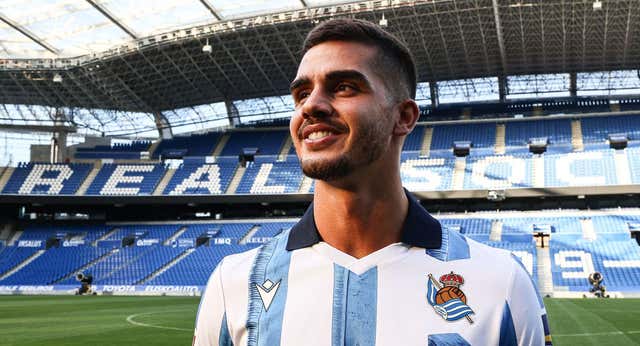 André Silva llega a Donostia para potenciar un equipo Champions