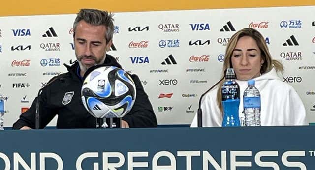Vilda: «Noto un poquito de negatividad… ¡Vamos España, vamos equipo!»