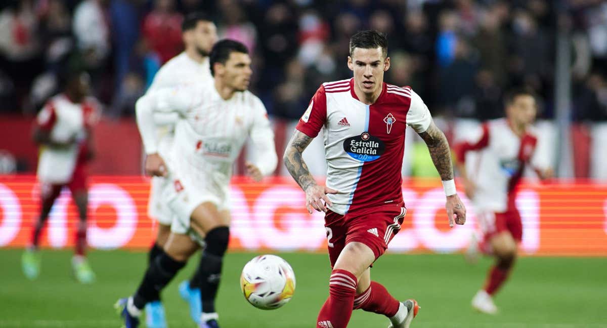 Santi Mina, durante un partido con el Celta.