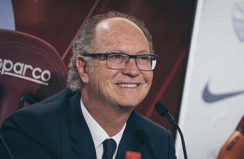 El brasileño Falcao renuncia en el Santos tras ser acusado de agresión sexual