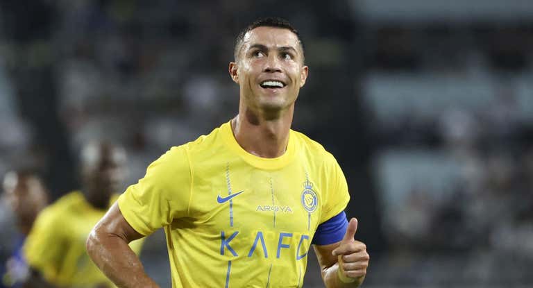 Cristiano Ronaldo, feliz tras conseguir el billete a semifinales con el Al-Nassr.