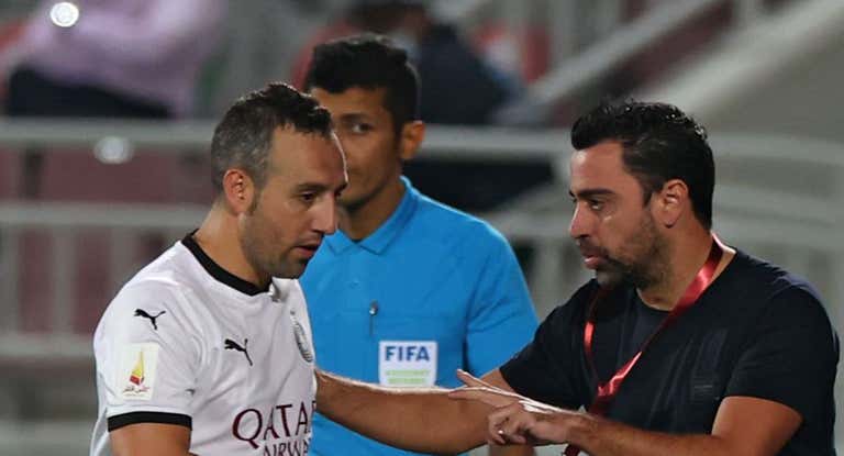 Cazorla y Xavi, juntos en su etapa de jugador y entrenador del Al-Saad.