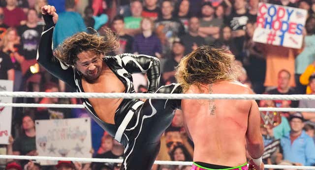 Nakamura, nuevo problema para Seth Rollins
