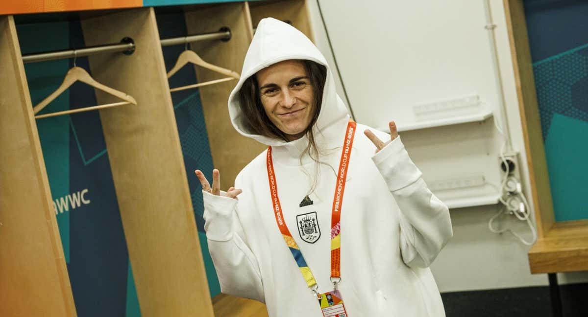 Teresa Abelleira, jugadora de la Selección, en el vestuario de España en la previa de un partido en el Mundial femenino. /RFEF