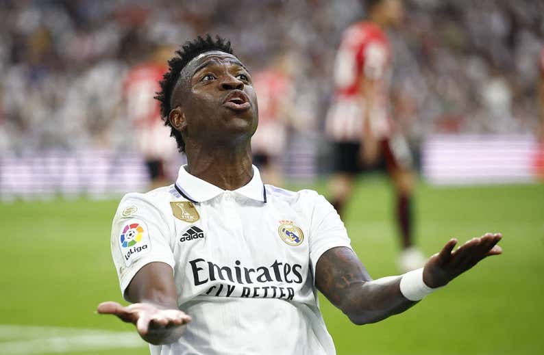 Un Madrid sin portero y sin '9' para empezar la Liga