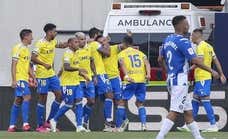 El Cádiz «disfruta defendiendo» y se lleva los tres puntos ante el Alavés