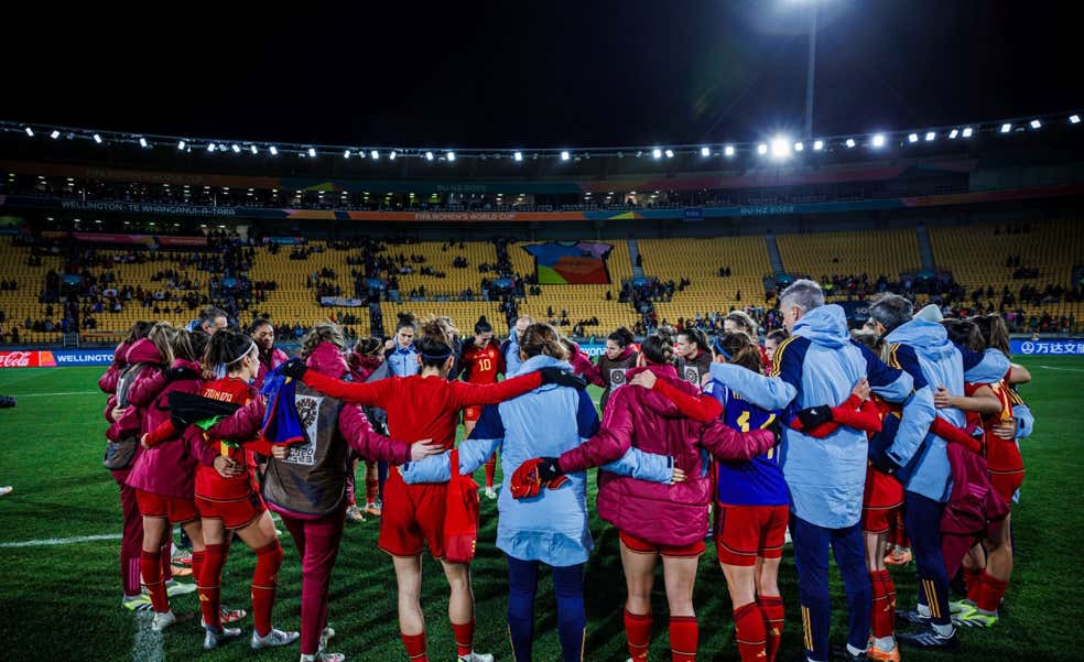 La prensa inglesa ya calienta la final contra España y hurga en la herida de Jorge Vilda y 'Las 15'