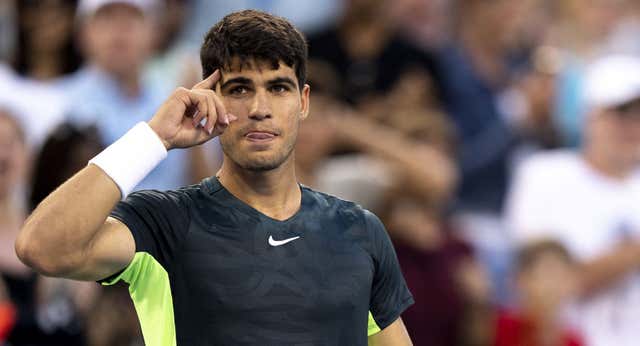 Carlos Alcaraz contesta a Djokovic y matiza el elogio que le dedicó tras la final de Wimbledon