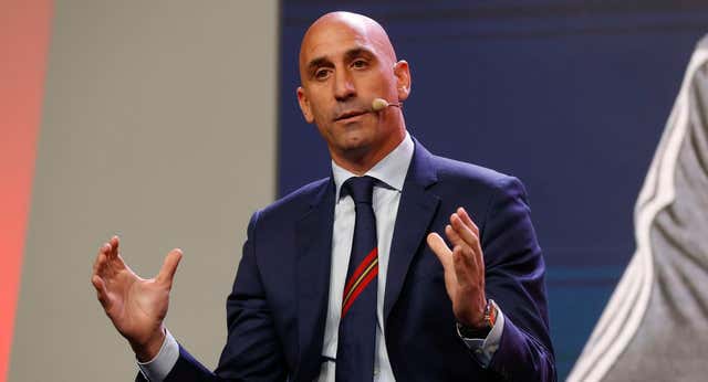 Miguel Galán denuncia a Luis Rubiales por «el acto sexista del beso en la boca» a Jenni Hermoso