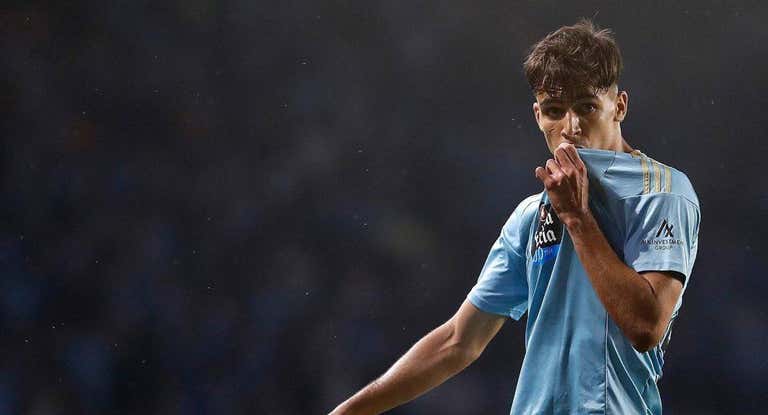 Gabri Veiga jugando con el Celta de Vigo.