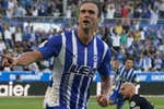 Kike García pone en pie a Mendizorroza con un doblete en 5 minutos