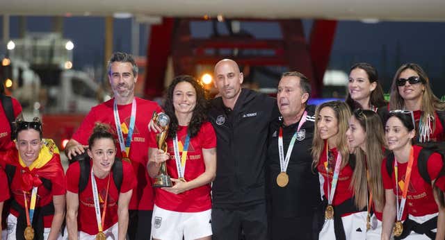 Rubiales, ausente en la celebración, denunciado al CSD y acorralado por el Gobierno