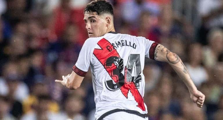 Sergio Camello portando el dorsal '34' en su primera temporada con el Rayo Vallecano.