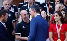 ¿Puede echar Pedro Sánchez a Rubiales? Así se precipita en España el despido de un presidente de federación