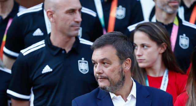 Así es Víctor Francos, el abogado ‘extraordinario’ que puede certificar el fin de Rubiales