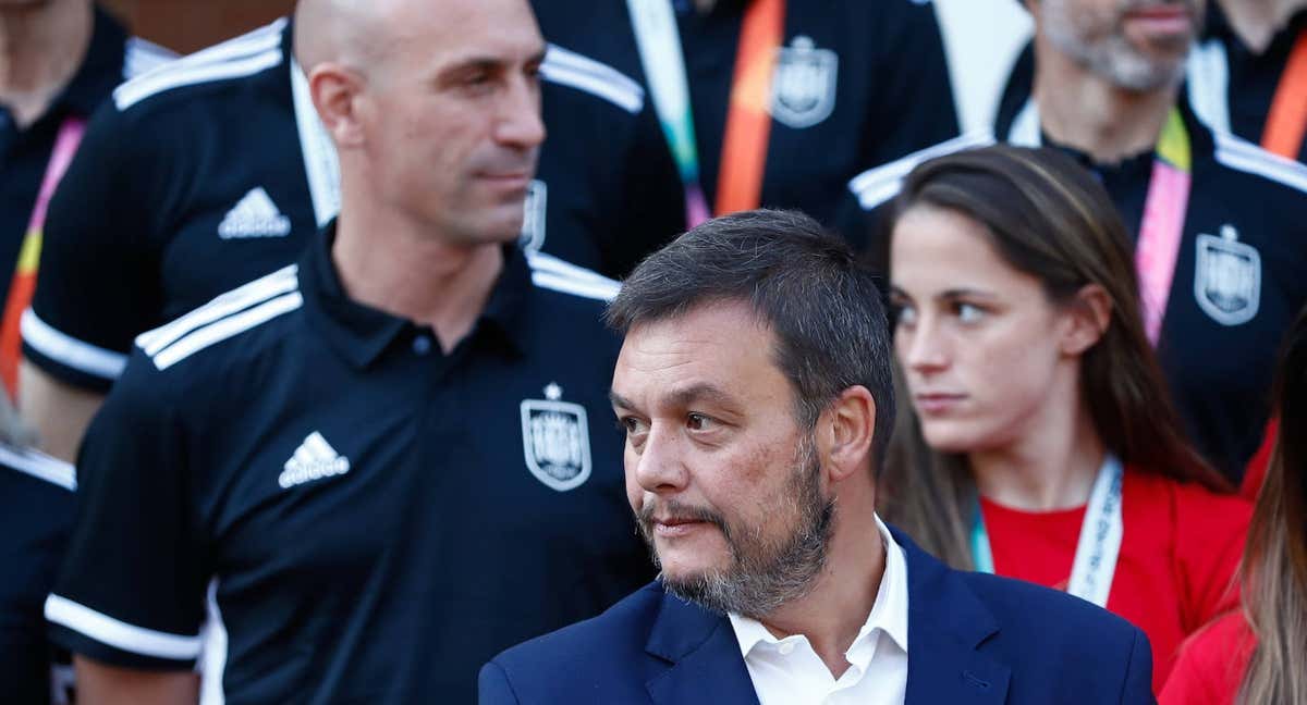 Víctor Francos, este martes, en la recepción de Pedro Sánchez a la Selección femenina.