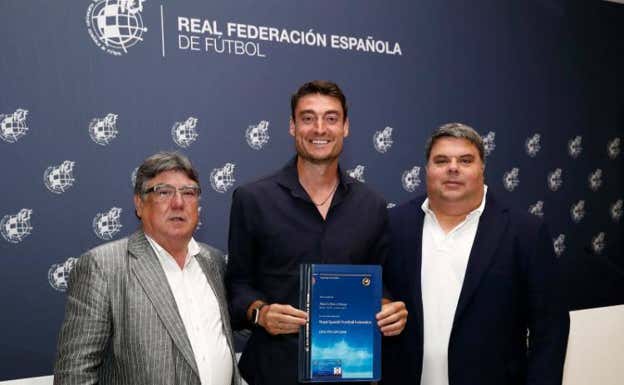 Josep Sansó, a la derecha de la imagen.  FBF