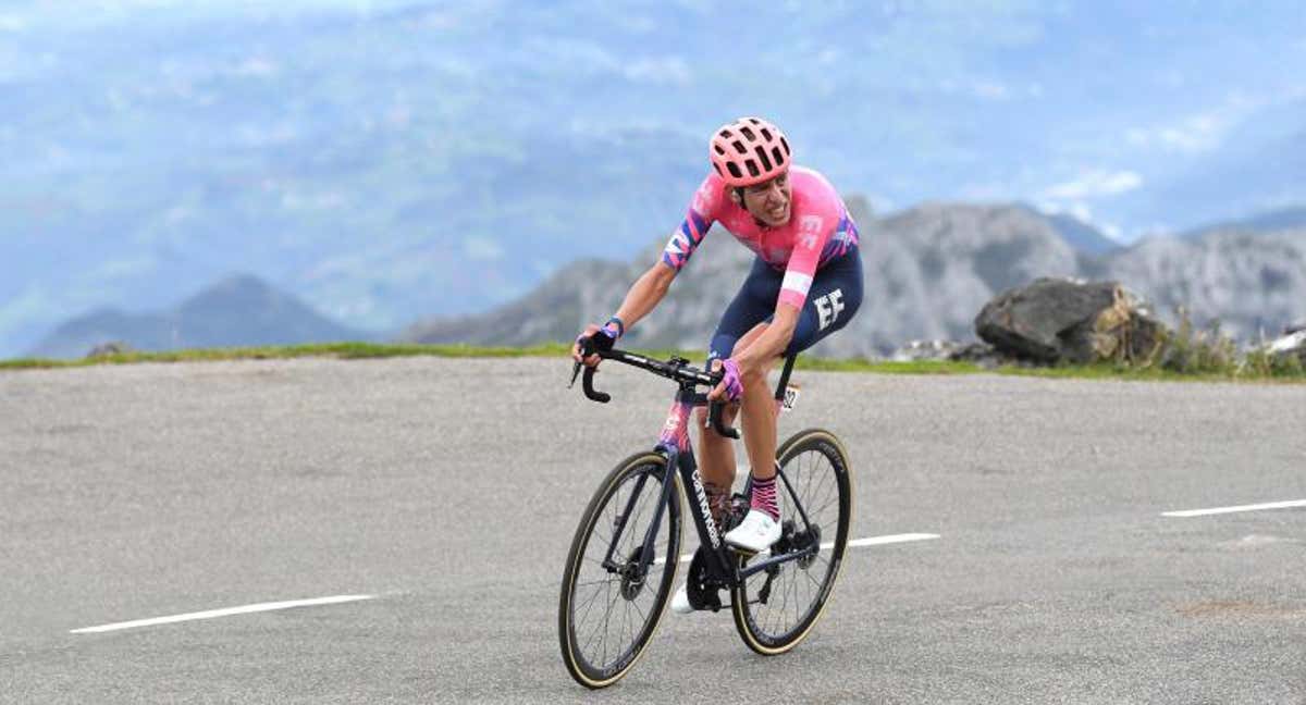 Ascenso de L´Angliru en la Vuelta del 2020. /David Ramos/ POOL