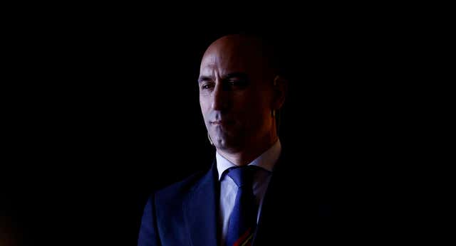 Luis Rubiales no dimite