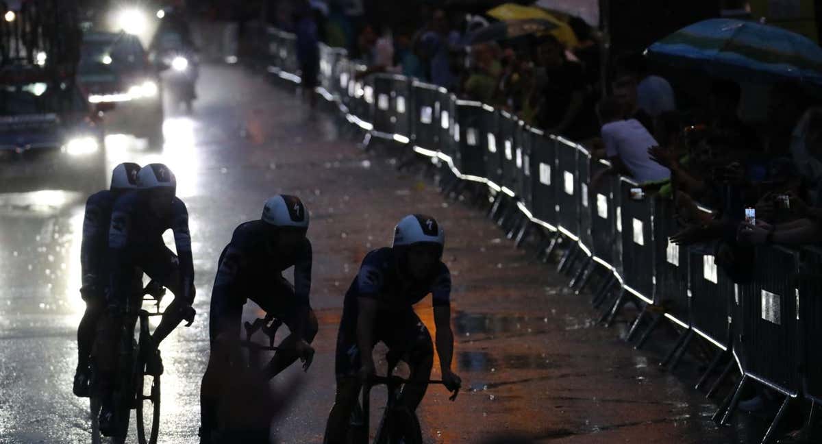 Soudal-Quick Step, durante su participación en la contrarreloj por equipos de La Vuelta 23.