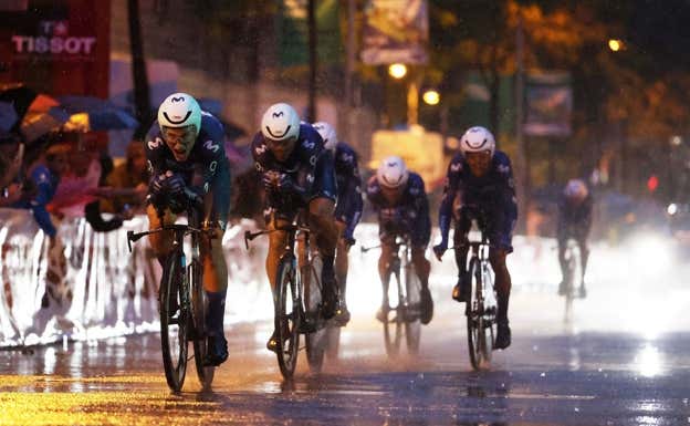Movistar Team, durante la CRE de Barcelona.  MOVISTAR TEAM / @GETTYSPORT