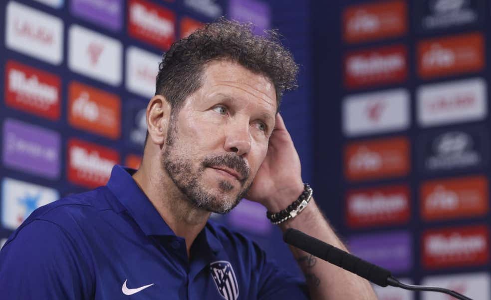 Simeone cambia el discurso sobre el posible fichaje de un pivote: “Ese lugar está cubierto”
