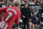 Sólo los petrodólares de Arabia ponen en jaque el plan de Simeone