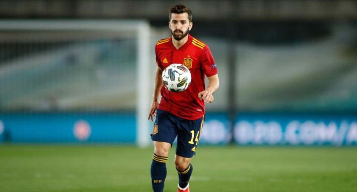 José Gayà en un partido con España. /AFP.