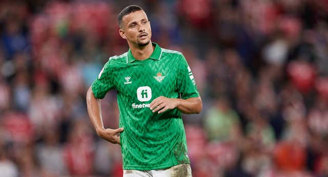 El Betis aguarda por Luiz Felipe para desbloquear su mercado