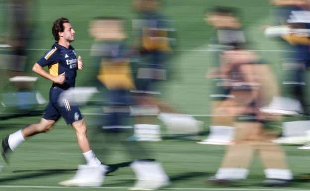 Odriozola, en un entrenamiento del Real Madrid.  EP