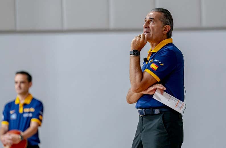 Joel Parra, entre algodones ante un rival que desconcierta a España