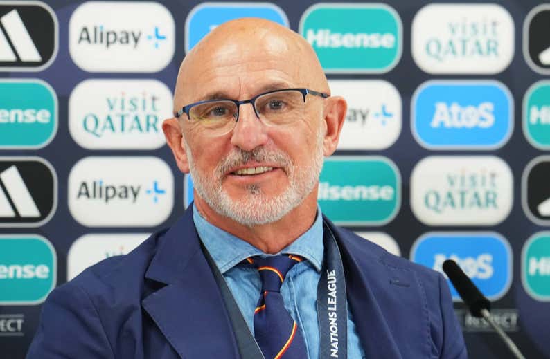 De la Fuente revoluciona la Selección: Lamine, Baena, Gayá, Abel Ruiz...