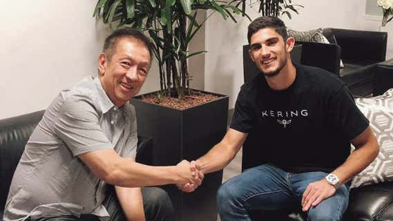 Guedes y Peter Lim. /Valencia C.F