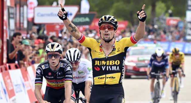 Primoz Roglic da un puñetazo sobre la mesa y se impone al resto de ‘cocos’ en Xorret de Catí
