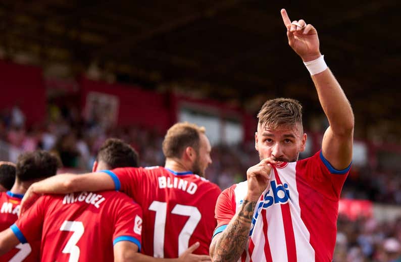 Portu redebuta con gol en el 88' y mantiene al Girona a la cabeza