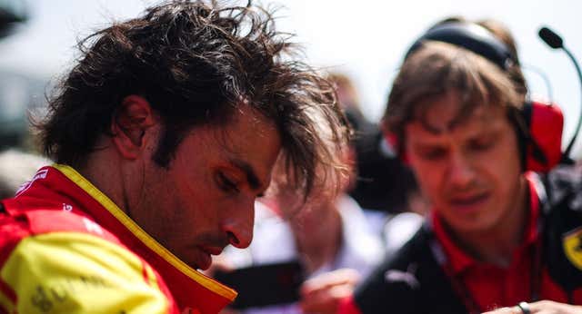 Una carrera contra unos ladrones por 300.000 euros: la defensa de Carlos Sainz no acabó en el podio de Monza
