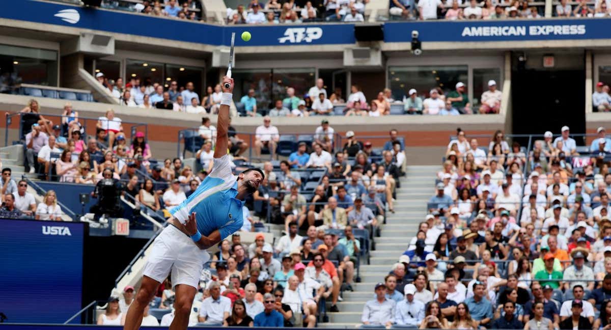 Novak Djokovic, durante su partido de cuartos de final ante Fritz en el US Open. /Reuters