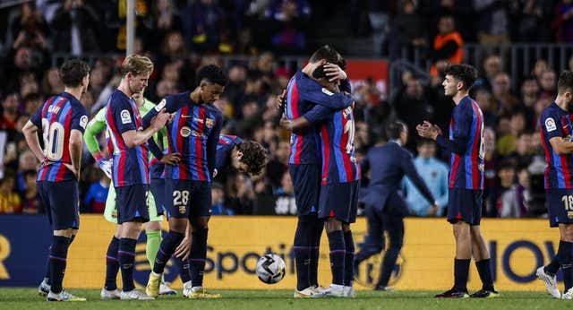 El último día de Piqué en el Barça, con sus hijos: “No sé si estaréis muy cansados…”