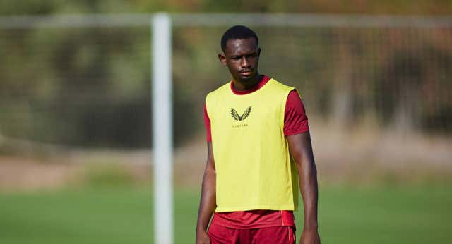 Nianzou recae de su lesión y Marcao no llegará contra Las Palmas